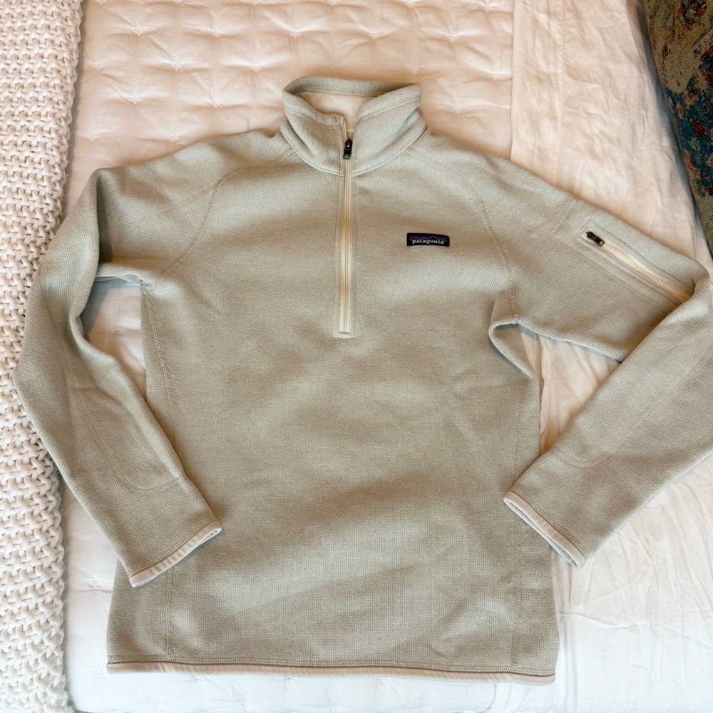 Patagonia Women’s Quarterzip Zip-Up Better Sweater Fleece in Cream size Medium